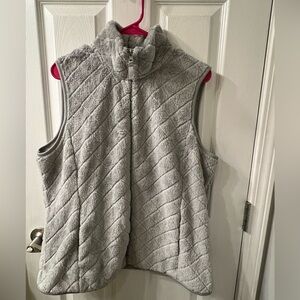 Women’s Time & Tru Fleece Vest